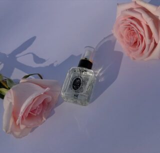 Our ingredients- Damask Rose Oil

Rose Oil and the Rose Water from @ginzatomatousa use only the damask rose from Bulgaria which is certified as organic. The Rose Oil and Rose Water we supply is manufactured in an integrated way from cultivation to extraction steps.  While obtainining the rose oil through steam distillation method, at the same time we can get the rose water.

───･･･────────────･･･───

【 Ginza Tomato USA 】
・ Based in Los Angeles, originally from Japan
・ Leading raw ingredient manufacturers in Japan

【 Rose Placenta ® 】
・ The world's first & World patent
・ Extracted placenta from Organic Damask rose
・ High quality, safe, and effective

───･･･────────────･･･───

#madeinJapan #RosePlacenta #Japanquality #authenticskincare #roseskincare #organicroseoil #plantbasedskincare #roseoil #organicrose