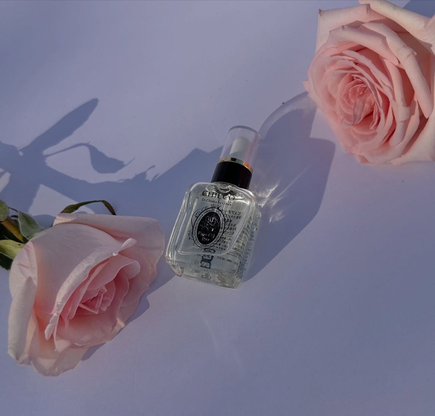 Our ingredients- Damask Rose Oil

Rose Oil and the Rose Water from @ginzatomatousa use only the damask rose from Bulgaria which is certified as organic. The Rose Oil and Rose Water we supply is manufactured in an integrated way from cultivation to extraction steps.  While obtainining the rose oil through steam distillation method, at the same time we can get the rose water.

───･･･────────────･･･───

【 Ginza Tomato USA 】
・ Based in Los Angeles, originally from Japan
・ Leading raw ingredient manufacturers in Japan

【 Rose Placenta ® 】
・ The world's first & World patent
・ Extracted placenta from Organic Damask rose
・ High quality, safe, and effective

───･･･────────────･･･───

#madeinJapan #RosePlacenta #Japanquality #authenticskincare #roseskincare #organicroseoil #plantbasedskincare #roseoil #organicrose